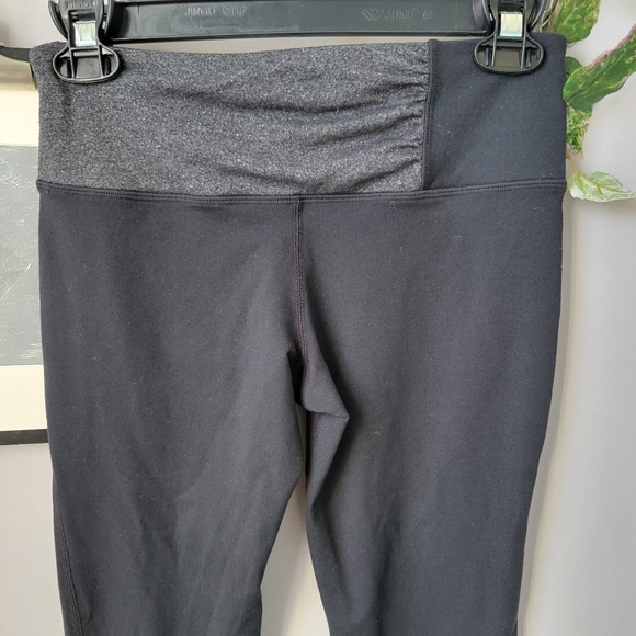 Lululemon Cropped Leggings Black 4 - Picture 4 of 8